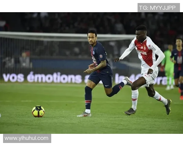 内马尔在法甲比赛中表现神勇，带领巴黎圣日耳曼取得胜利