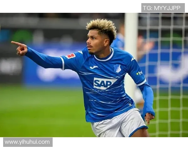 沙尔克04遭遇惨败，0-4惨败于霍芬海姆，球队陷入困境